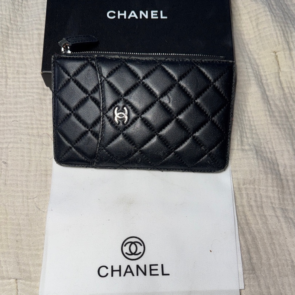 CHANEL Black Quilted Leather Pouch